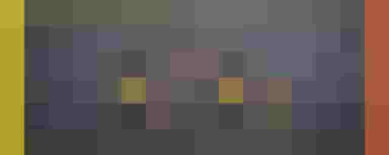 Sechs Fahrräder aus Vogelperspektive, verschiedene Designs auf asphaltierter Fahrbahn.