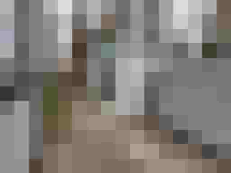 Überdachte Radabstellanlage in Salzburg, geeignet für Förderung und nachhaltige Mobilität.