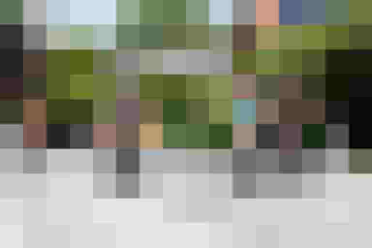 Radfahrer genießen den motorfreien Tag am Obertrumer See mit sonnigem Wetter.