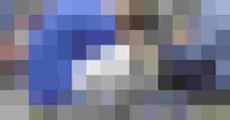 Jugendliche reparieren Fahrräder in einer Werkstatt zur Förderung von Mobilität und Klimaschutz.