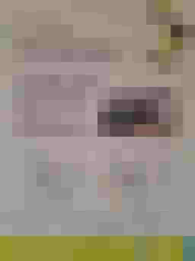 Infotafel zur Stadtplanung Salzburg mit Karten und Fahrrädern