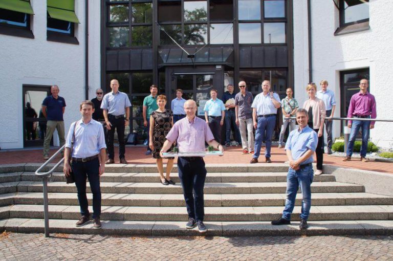 VertreterInnen bei der Sitzung zur Planung von Geh- und Radbrücken in Freilassing.