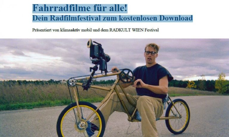 Fahrradfilme für alle! Mann auf einem speziell gestalteten Fahrrad mit Kamera.