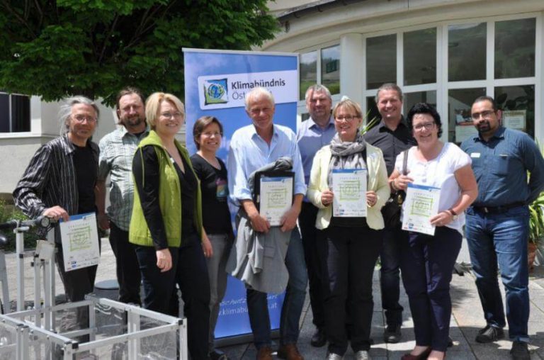 Gruppenfoto von Teilnehmern des Lehrgangs „Kommunale Rad-/Mobilitätsbeauftragte“ in Salzburg.
