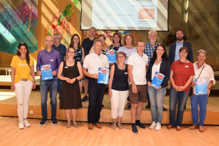 Teilnehmer des Rad-Vernetzungstreffens 2022 in Salzburg, gehalten im Orchesterhaus.